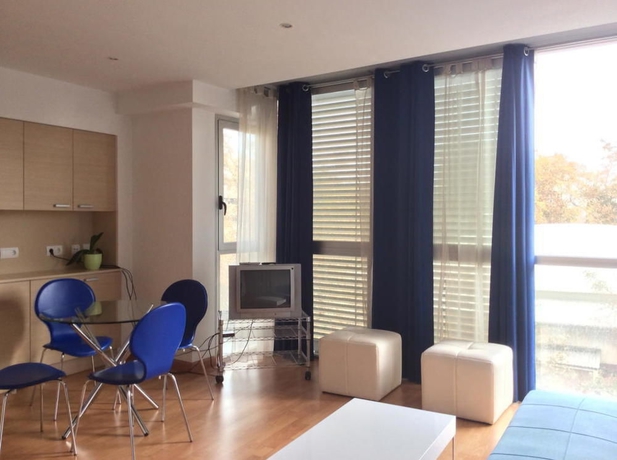 Imagen de los interiores del Apartamentos La Pérgola, Castellón de la Plana. Foto 12