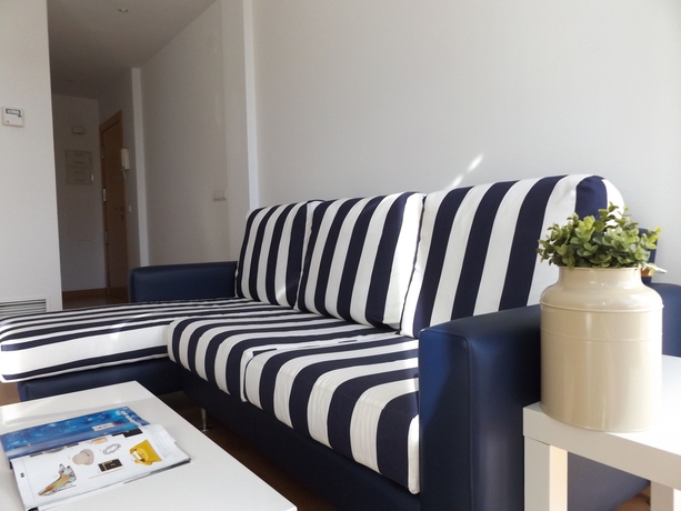 Imagen de los interiores del Apartamentos La Pérgola, Castellón de la Plana. Foto 14