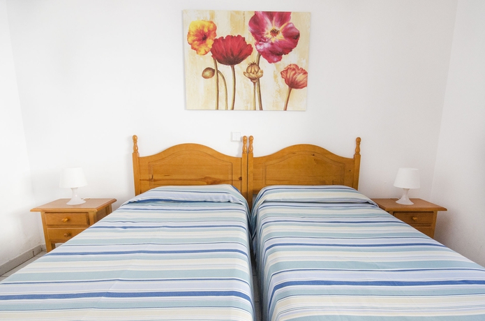 Imagen de la habitación del Apartamentos La Peñita. Foto 5