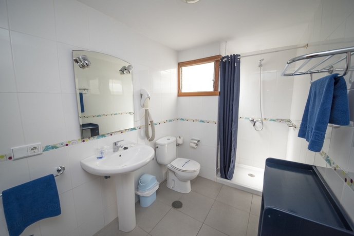 Imagen de la habitación del Apartamentos La Peñita. Foto 7