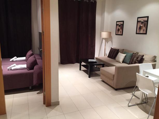 Imagen general del Apartamentos La Perla Reyes Catolicos Living. Foto 1