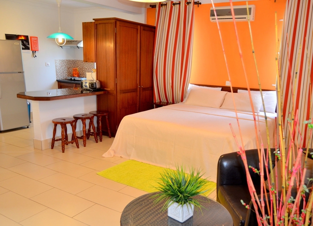 Imagen de la habitación del Apartamentos La Pointe Villas. Foto 8