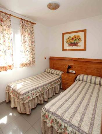 Imagen general del Apartamentos La Proa. Foto 6