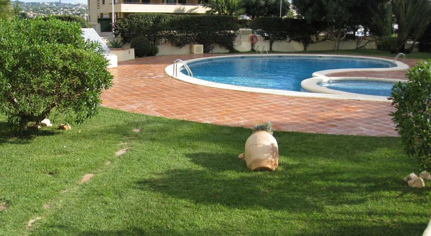 Imagen general del Apartamentos La Reina. Foto 8