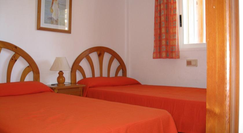 Imagen general del Apartamentos La Reina. Foto 9