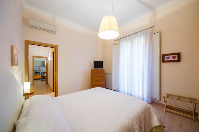 Imagen de la habitación del Apartamentos La Residenza, N&aacute;poles. Foto 7