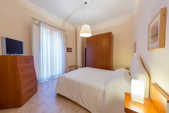 Imagen de la habitación del Apartamentos La Residenza, N&aacute;poles. Foto 9