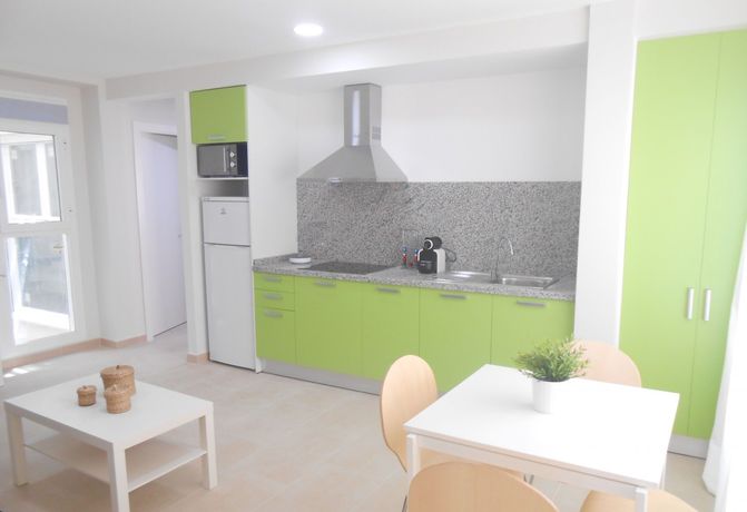 Imagen de la habitación del Apartamentos La Rosita Old Town. Foto 7