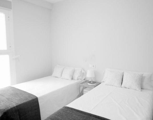 Imagen de la habitación del Apartamentos La Rosita Old Town. Foto 9