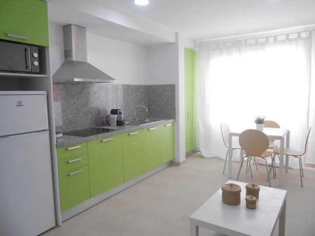 Imagen de la habitación del Apartamentos La Rosita Old Town. Foto 11