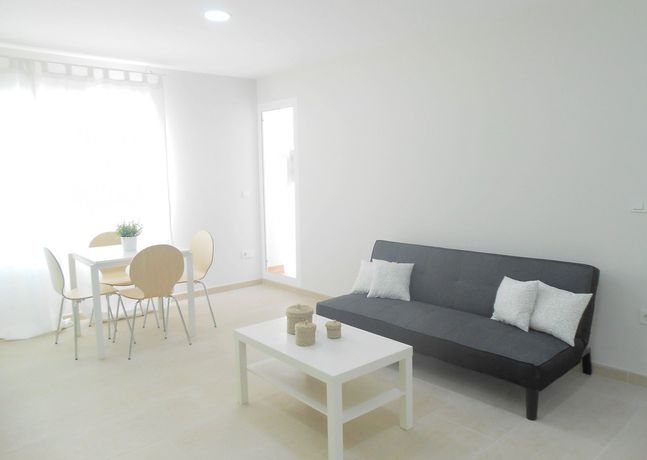 Imagen de la habitación del Apartamentos La Rosita Old Town. Foto 12