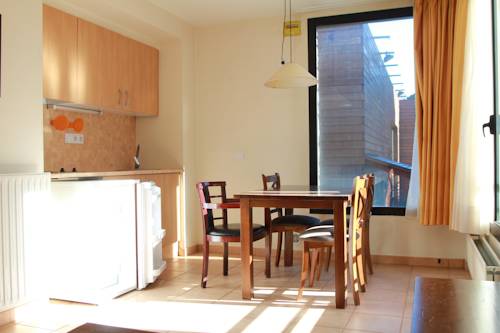 Imagen de la habitación del Apartamentos La Serrera. Foto 21