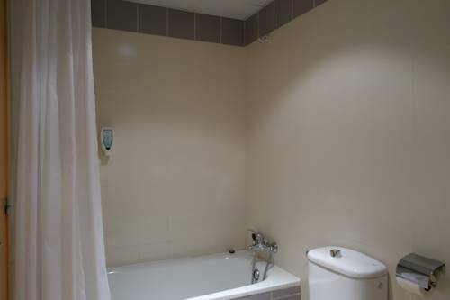 Imagen de la habitación del Apartamentos La Serrera. Foto 25