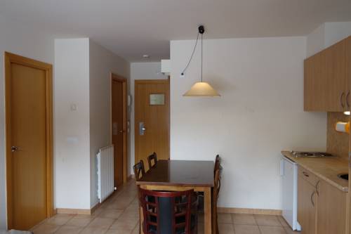 Imagen de la habitación del Apartamentos La Serrera. Foto 28