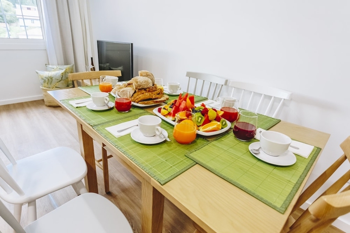 Imagen de la habitación del Apartamentos La Toja, O Grove. Foto 3