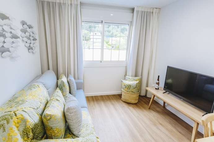 Imagen de la habitación del Apartamentos La Toja, O Grove. Foto 4