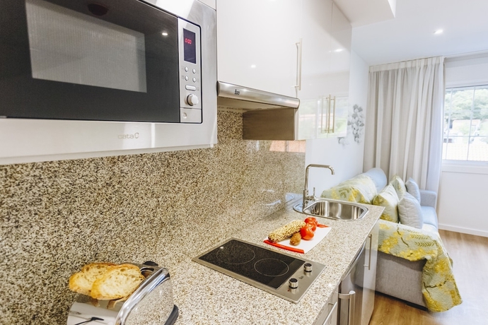 Imagen de la habitación del Apartamentos La Toja, O Grove. Foto 10