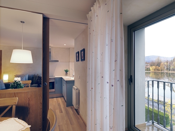 Imagen de la habitación del Apartamentos La Torreta Del Llac. Foto 2