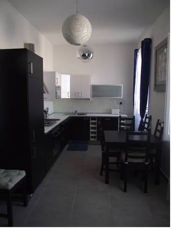 Imagen de la habitación del Apartamentos La Vallette. Foto 4