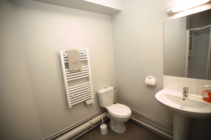 Imagen de la habitación del Apartamentos L'a&eacute;ronat. Foto 6