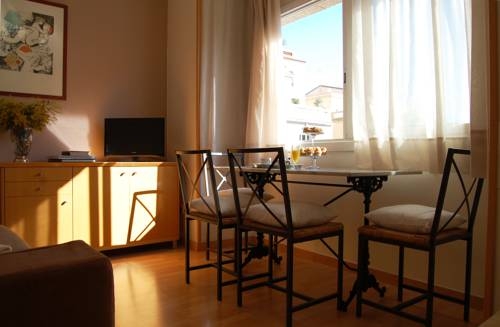 Imagen general del Apartamentos Laforja, Sarri&agrave;-Sant Gervasi. Foto 4