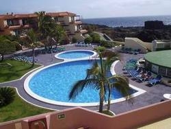 Imagen de la piscina del Apartamentos Lago Azul, Playa Cancajos. Foto 5