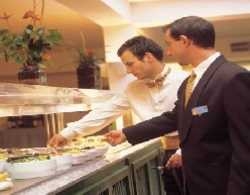 Imagen del bar/restaurante del Apartamentos Lago Garden. Foto 2