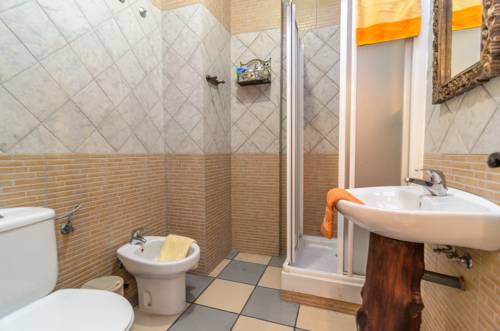 Imagen de la habitación del Apartamentos Lanjarón Rural. Foto 5