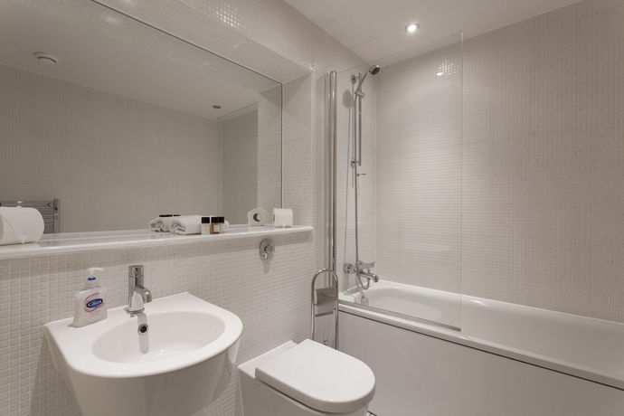 Imagen de la habitación del Apartamentos Lanterns Court. Foto 3