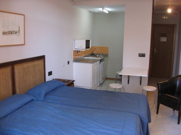 Imagen de la habitación del Apartamentos Laredo Playa. Foto 6