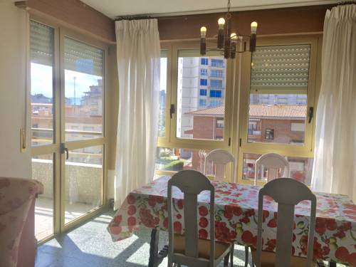 Imagen de la habitación del Apartamentos Laredo Sea Beach. Foto 5