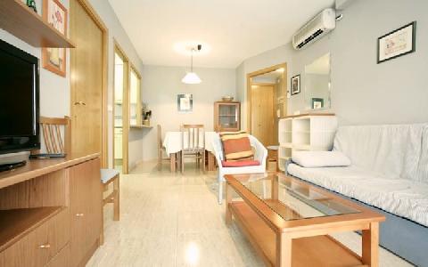 Imagen de la habitación del Apartamentos Larimar Salou. Foto 3