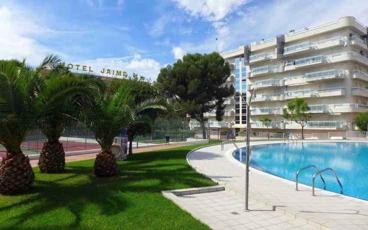 Imagen de los exteriores del Apartamentos Larimar, Salou. Foto 8