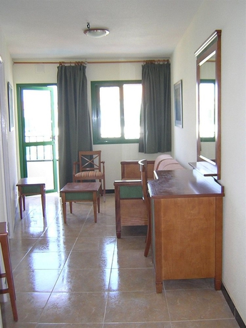 Imagen de los interiores del Apartamentos Las Faluas. Foto 13