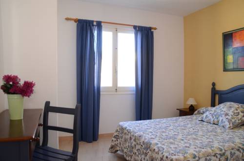 Imagen de la habitación del Apartamentos Las Golondrinas, Calan Bosch. Foto 7