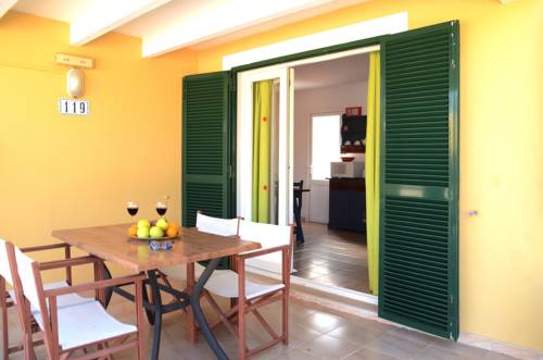 Imagen de la habitación del Apartamentos Las Golondrinas, Calan Bosch. Foto 10