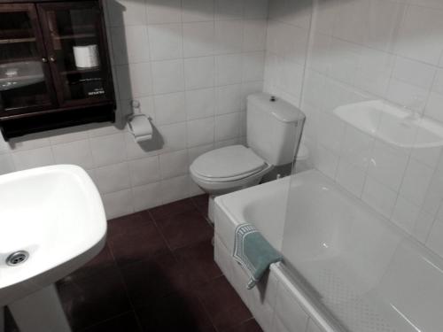 Imagen de la habitación del Apartamentos Las Nieves, Poo de Llanes. Foto 3