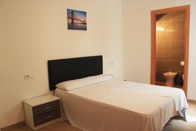 Imagen de la habitación del Apartamentos Las Palmeras 3000. Foto 2