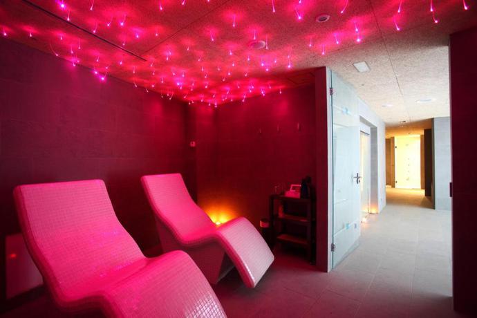 Imagen de los interiores del Apartamentos Las Sirenas, Viveiro. Foto 9