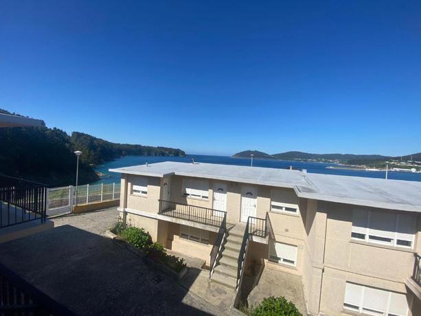 Imagen de los exteriores del Apartamentos Las Sirenas, Viveiro. Foto 4
