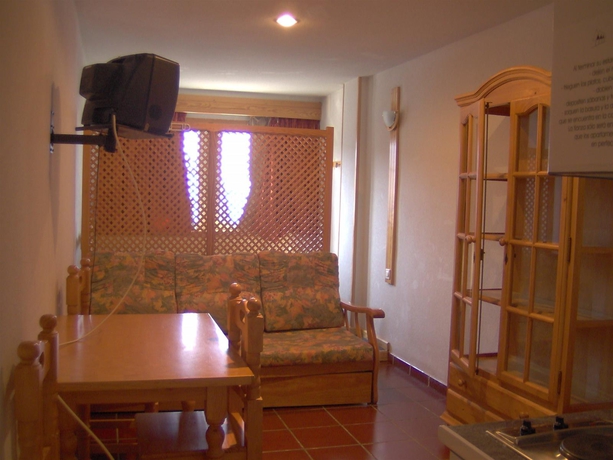 Imagen general del Apartamentos Las Tuyas Residencial. Foto 8