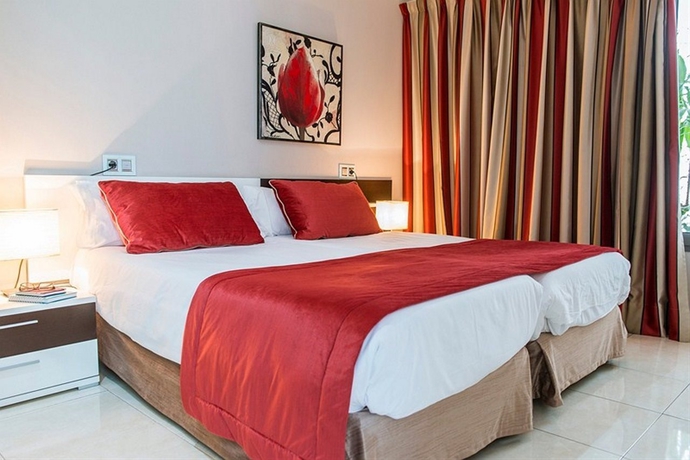 Imagen general del Apartamentos Las Villas De Amadores. Foto 7