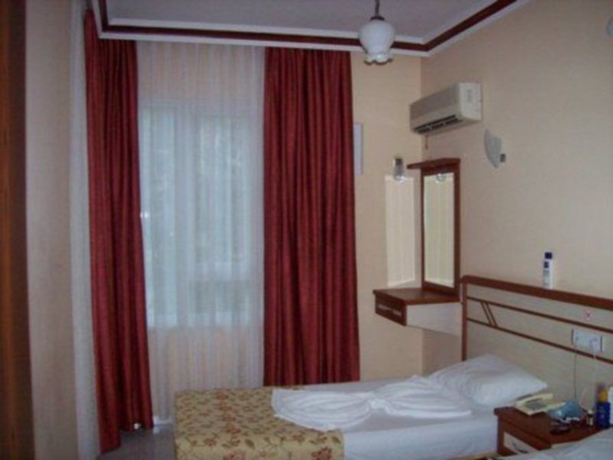 Imagen general del Apartamentos Lavinia Apart Hotel. Foto 2