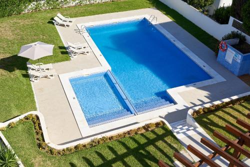 Imagen de la piscina del Apartamentos Legacy Suites and Apartments Albufeira Al. Foto 10