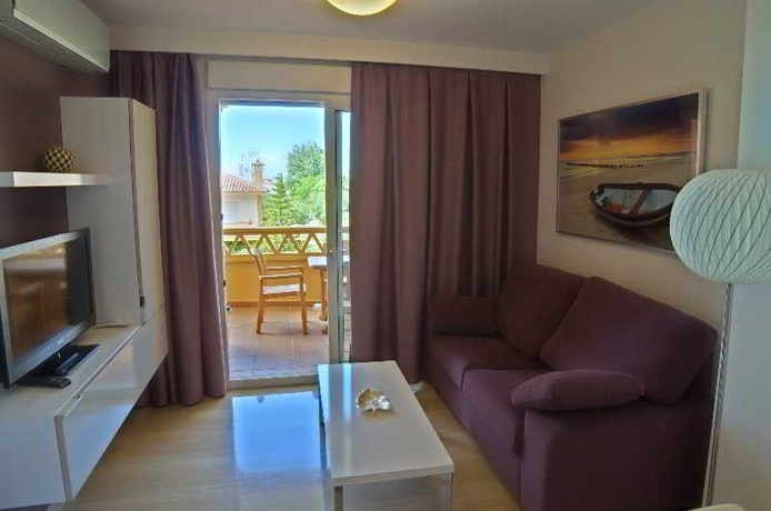 Imagen general del Apartamentos Leo Canela. Foto 7