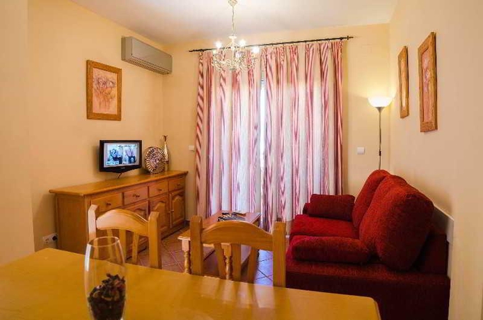 Imagen general del Apartamentos Leo Canela. Foto 8