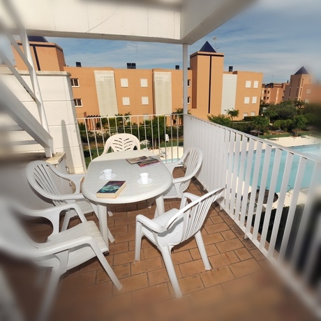 Imagen de los exteriores del Apartamentos Leo Varios Islantilla. Foto 10