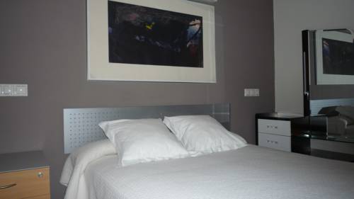 Imagen de la habitación del Apartamentos León, León. Foto 4