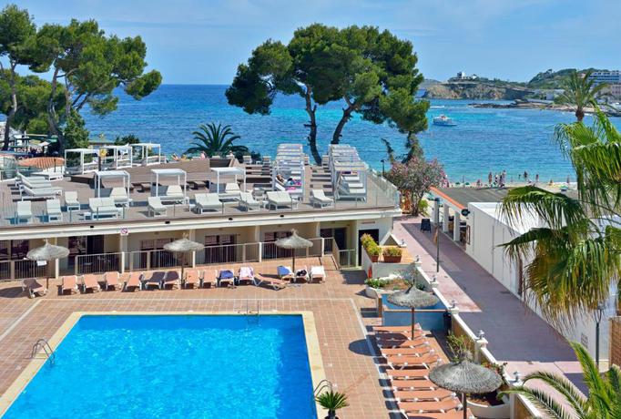 Imagen general del Apartamentos Leonardo Suites Ibiza Santa Eulalia. Foto 1