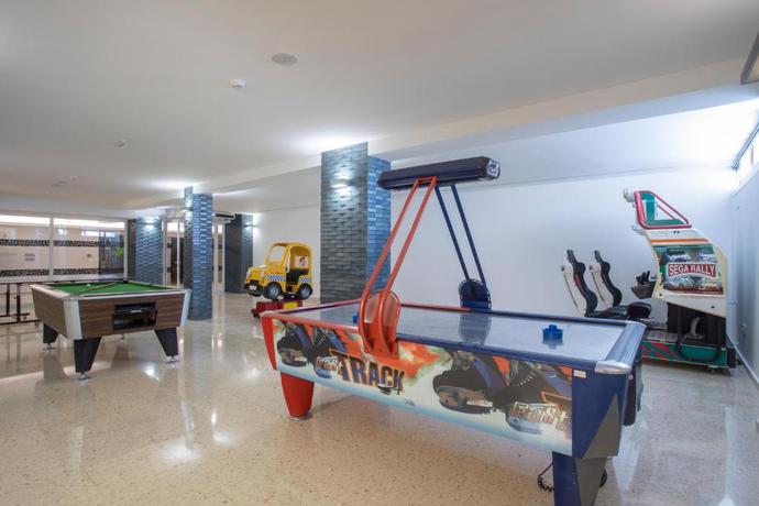 Imagen de los interiores del Apartamentos Levante Club Resort. Foto 17